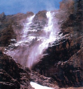 459b414ad4c6f6da65865789eb2241f34b97b2b7_the_waters_of_styx_kalavrita_3.jpg
