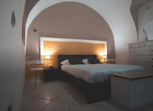 db00dbce5fa9cbf8f4dd064c9d8fdedcf9b1c739_il_vicolo_1.jpg