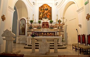 7ecc1140dbca092216affa1ba3129df878cc9c77_altare-1200x8001.jpg